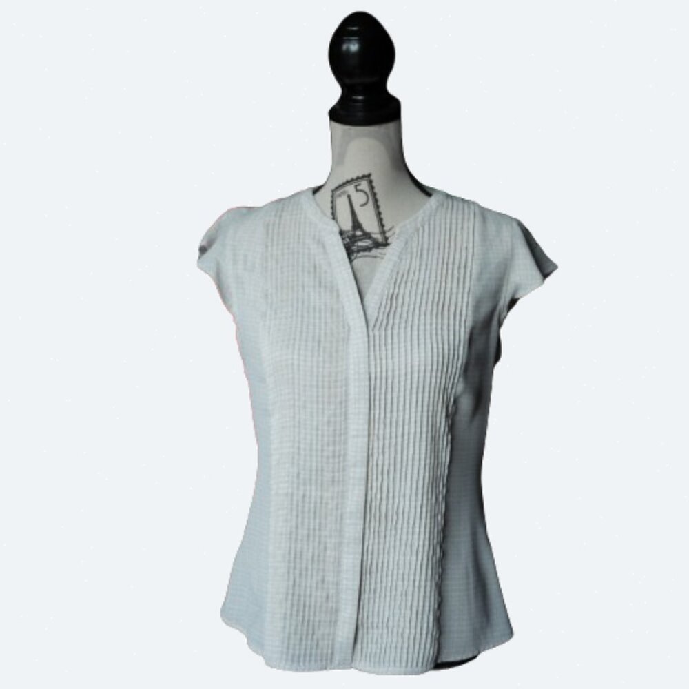 Simply Styled by Sears White Pleated Blouse Size S Elegant Summer Top